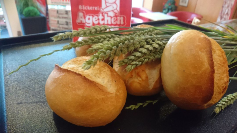 Oberhausener Weizenbrötchen der Bäckerei Agethen